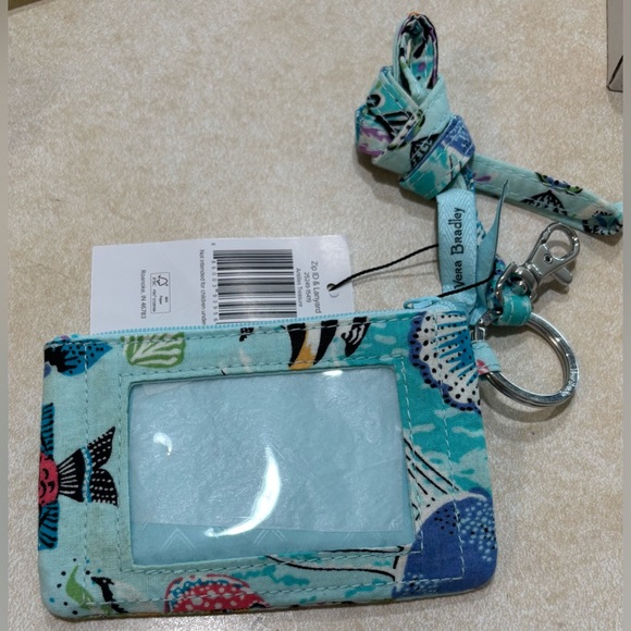 NWT Vera Bradley Zip ID and Lanyard in Antilles Treasure Pattern - Picture 1 of 3